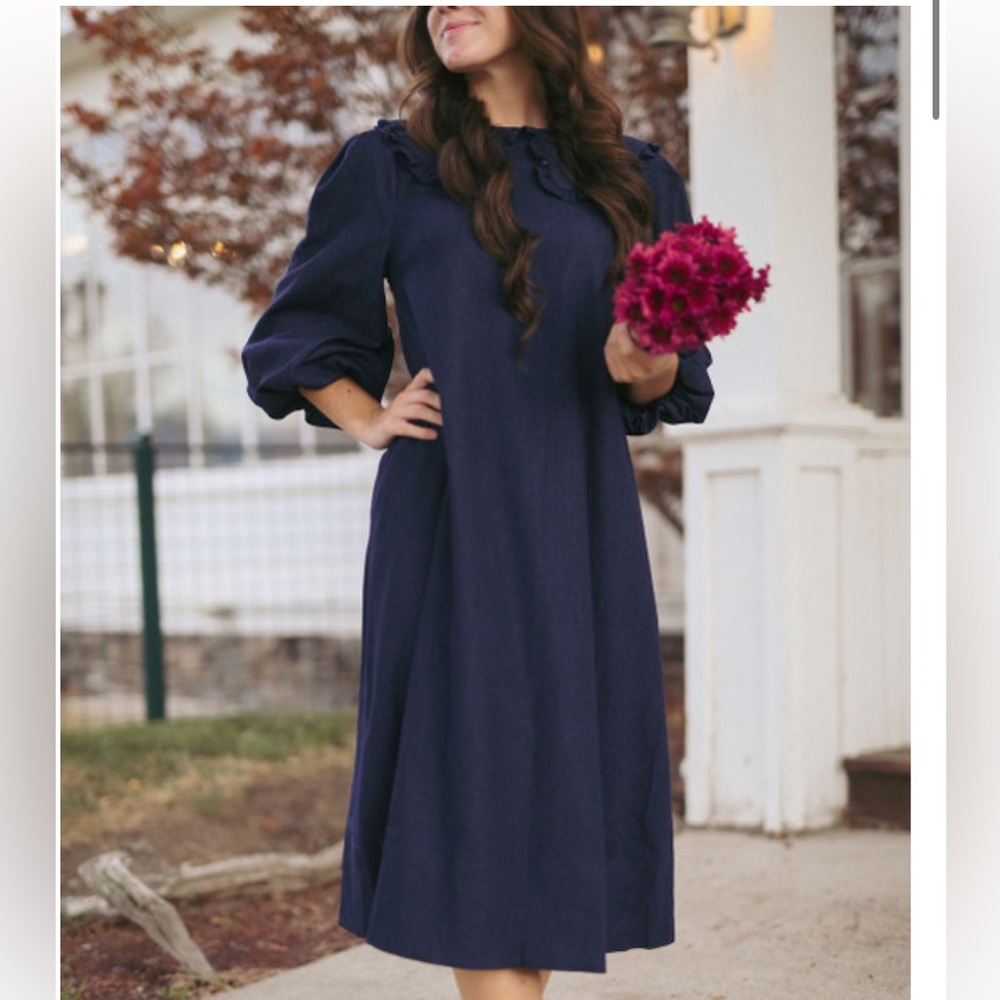 ISO these Dainty Jewells Dresses! Do not buy!